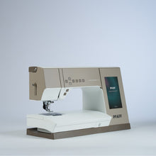 Charger l'image dans la galerie, PFAFF Creative elevate 680 BAISSE DE PRIX, UNITÉ DE BRODERIE GRATUITE, JUSQU'AU 08.11.2026, D'UNE VALEUR DE 800.00