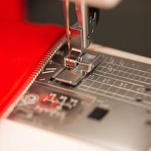 Charger l'image dans la galerie, elna eXperience 530