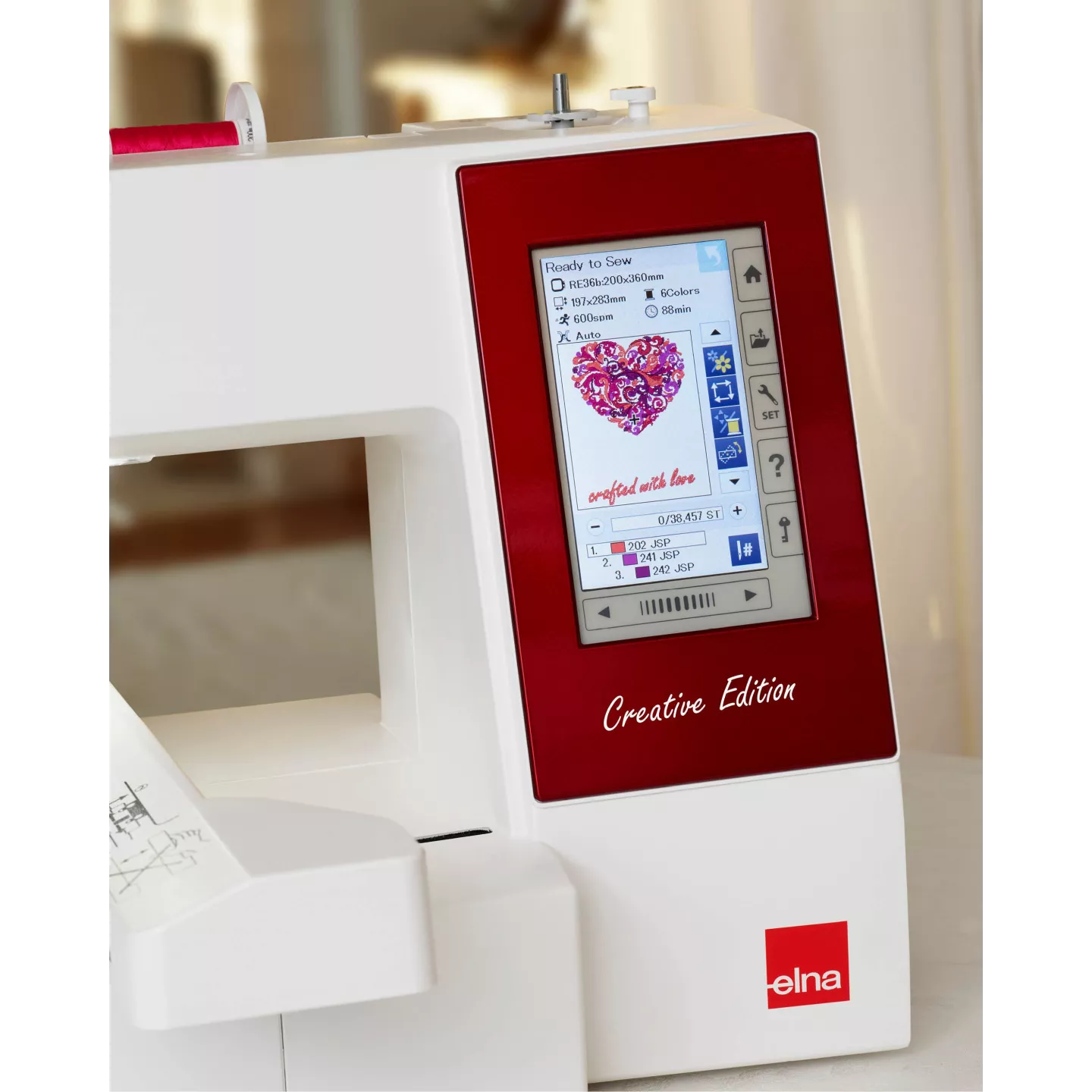 elna eXpressive 830L Creative Edition