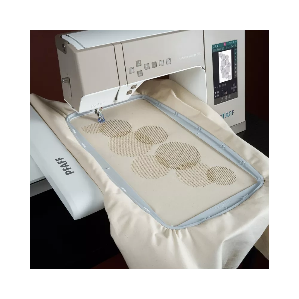 Pfaff Creative Elevate 680
