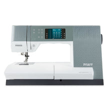 Charger l&#39;image dans la galerie, PFAFF Expression 720 SE
