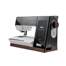 Charger l&#39;image dans la galerie, PFAFF Creative Expression 750
